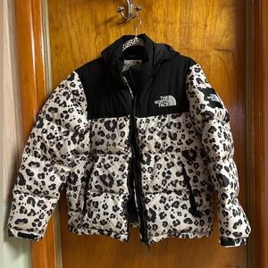 Leopard puffer jacket